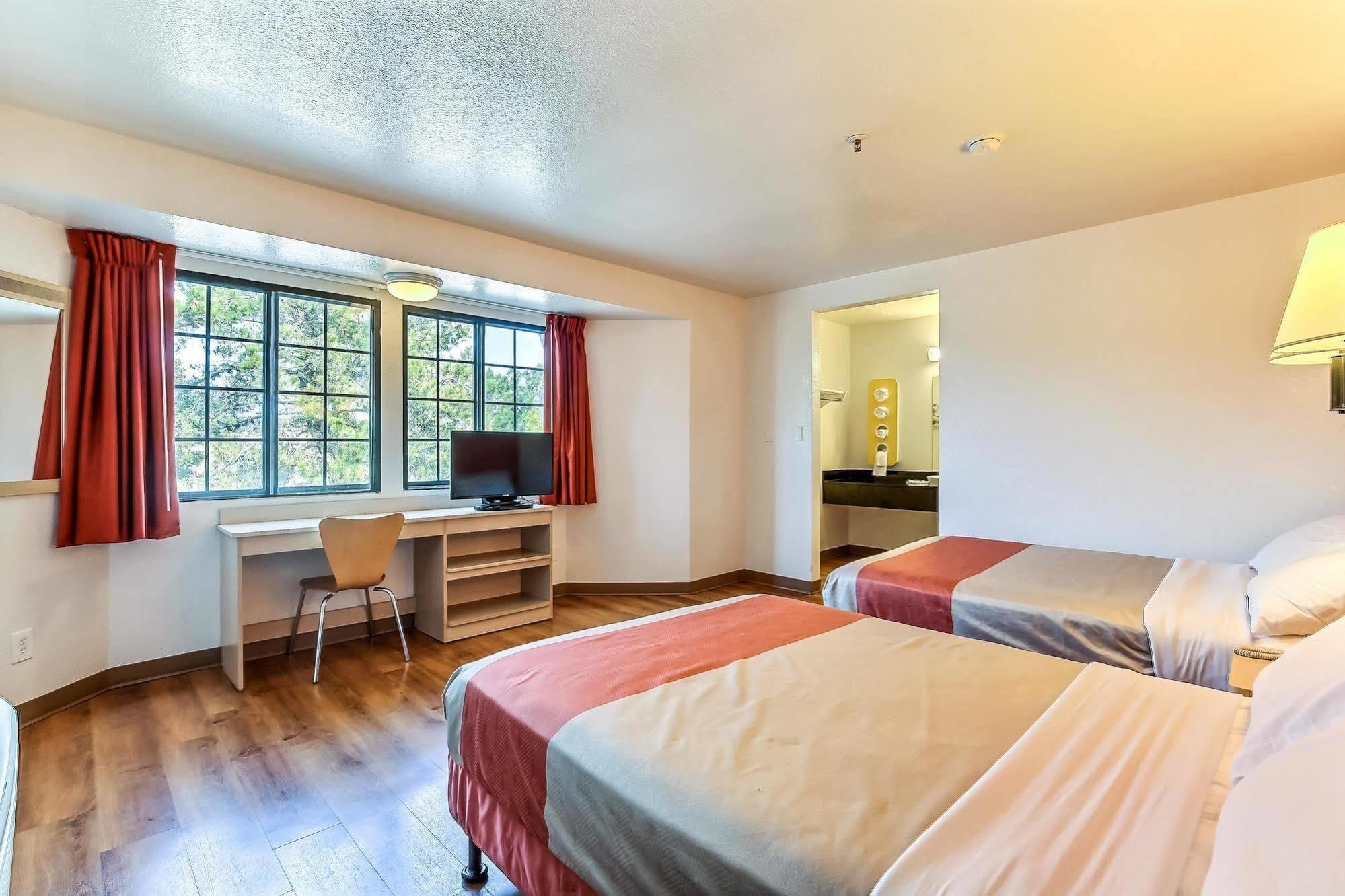 Motel 6-Pinole, Ca Ngoại thất bức ảnh